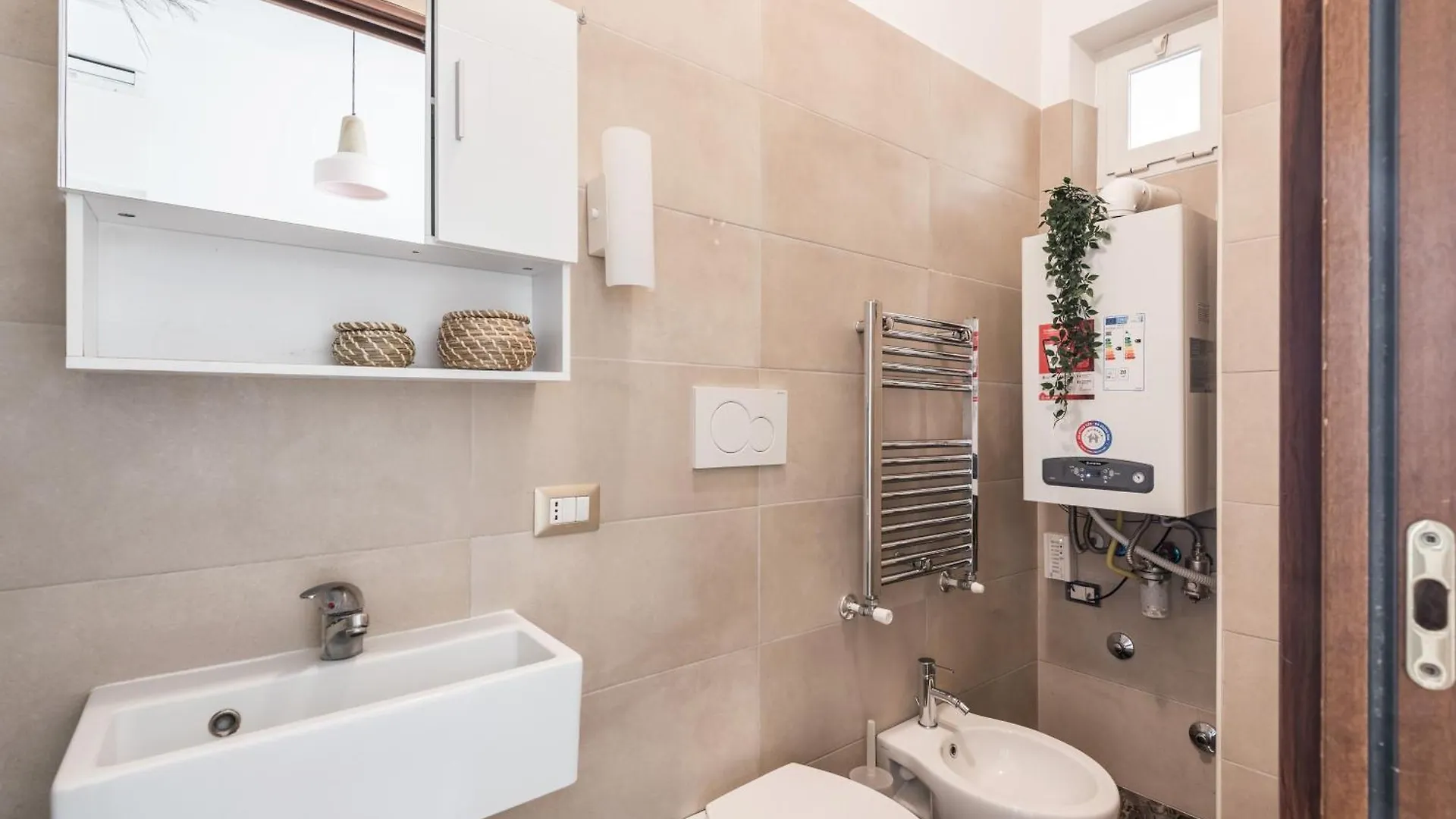 The Best Rent - Bright Flat Near San Pietro Rome 0*,  Italy